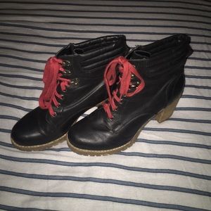 ⭐️Black Faux Leather Booties with Red Laces⭐️
